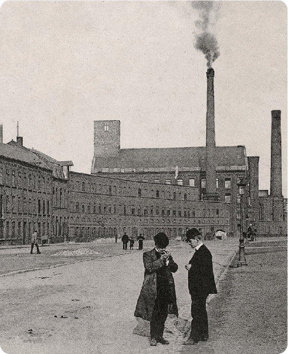 Usine Allart, boulevard Gambetta, Roubaix, circa 1900-1920, carte postale 9x14cm